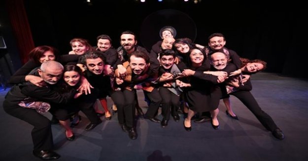 Alanya Belediye Tiyatrosu'na 7 ödül