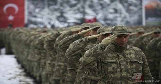 Askerlik süresi altı aya düştü