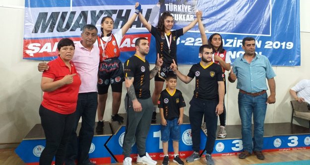 Belediyespor Alanya'nın yüzünü güldürdü
