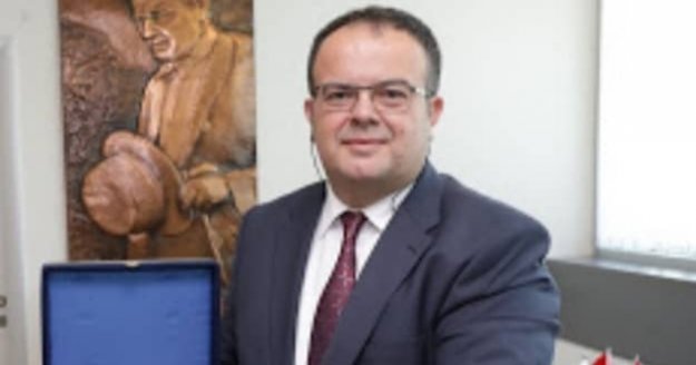Erkan Demirci Antalya Büyükşehir Belediye Başkanı oldu