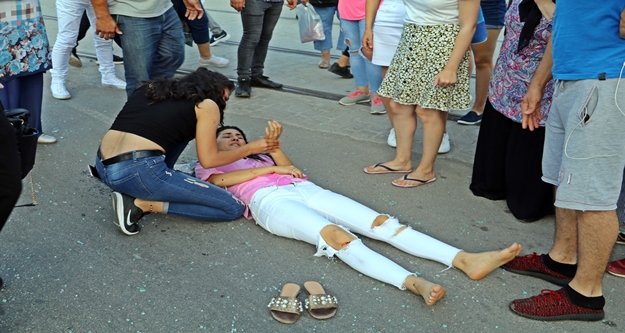 Genç kız, metrelerce savrulup acı içerisinde yere yığıldı