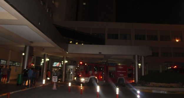 Hastanede korkutan yangın