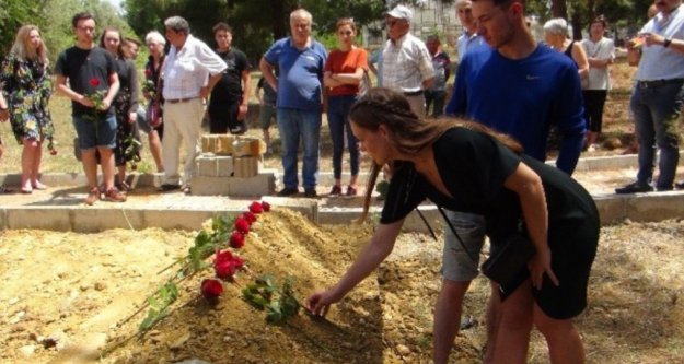 Hollandalı yerleşik yabancı Türk usullerine göre defnedildi