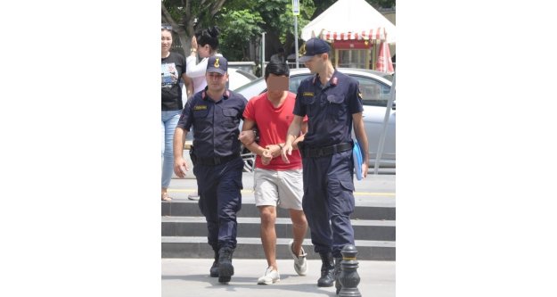 Kırgız hırsızlık şüphelisi uçağa binemeden yakalandı