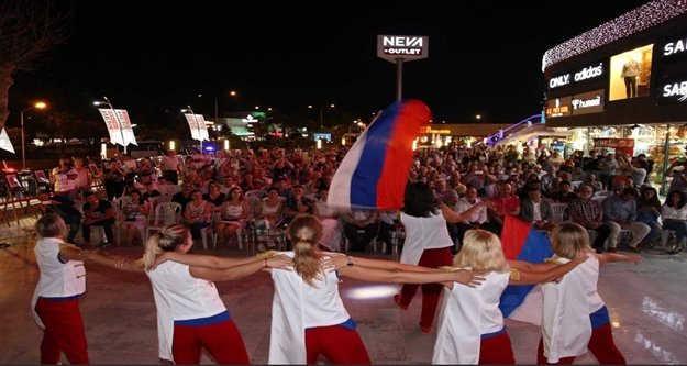 Neva Outlet'ten muhteşem festival