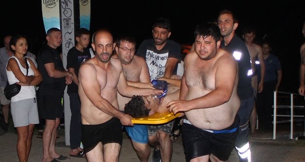 Sağlık ekiplerinin 17 yaşındaki genci hayata döndürme çabası