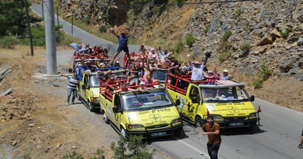 Alanya'da turistlerin olmazsa olmazı safari turları