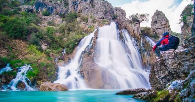 Vali, doğa harikası Uçansu'ya yürüyecek