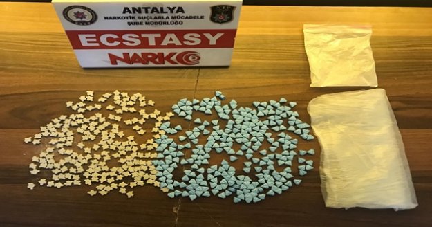 Antalya'da uyuşturucu operasyonuna tutuklama