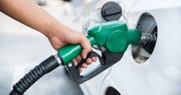 Benzine indirim yapıldı