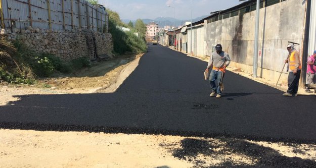 Böcek talimat verdi, Alanya'daki o yol asfaltlandı