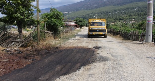 Büyükşehirden, Finike kırsalında yol bakım çalışması