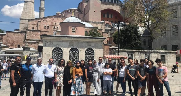 Gazi ve şehit çocukları  15 Temmuz Müzesi'nde