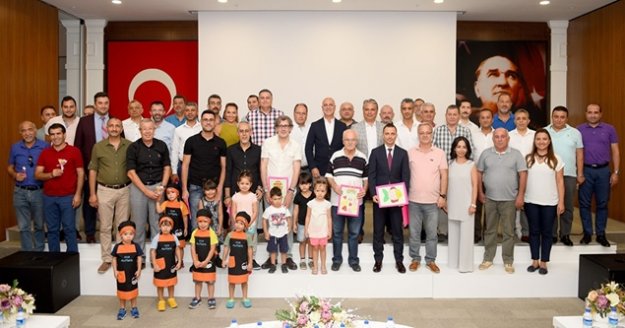 OSB Karikatür yarışmasının kazananları ödüllerini aldı