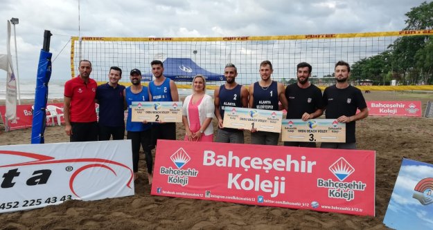 Takımımız Ordu'da şampiyon oldu