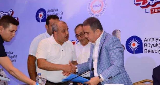 Yenialp'ten Böcek'e esnaf sorunları dosyası