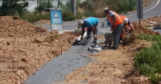 Yücel kazaların yaşandığı o kavşağa  el attı