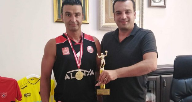 Alanya Belediyespor turnuvadan şampiyon çıkardı