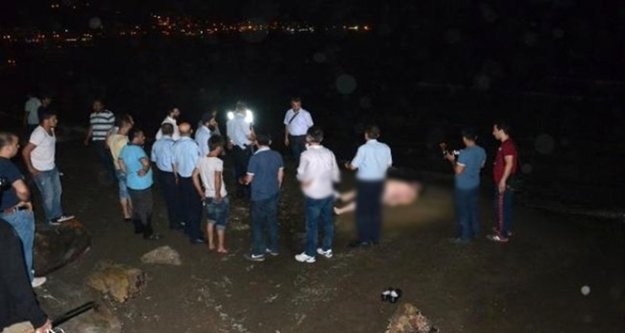 Alanya'da gece denizde can pazarı