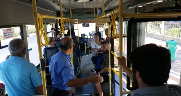 Alanya'da halk otobüsünde yolcularla şoförün klima kavgası