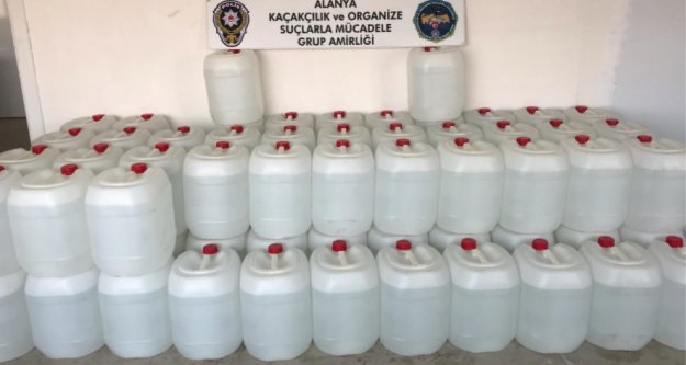 Alanya'da kaçak içki baskını