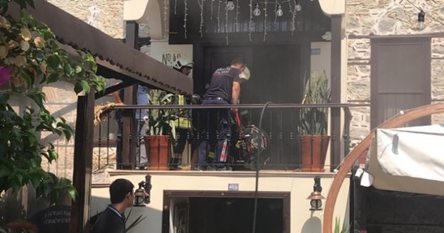 Alanya'da lüks kafede yangın paniği
