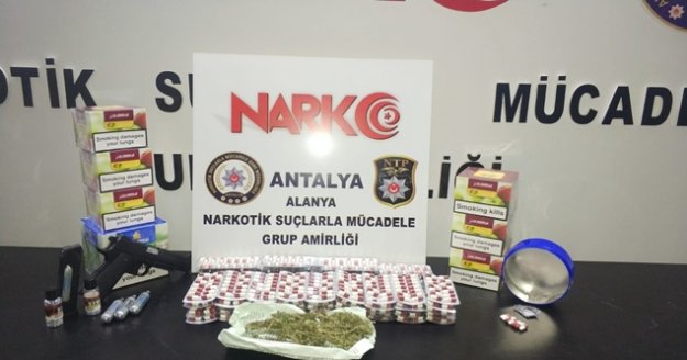 Alanya'da uyuşturucu baskını: 2 Ürdünlü gözaltı