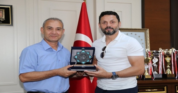 Alanyaspor'dan Rektör Pınarbaşı'na ziyaret
