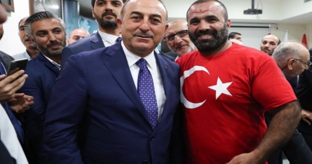 Bakan Çavuşoğlu Lübnan'da