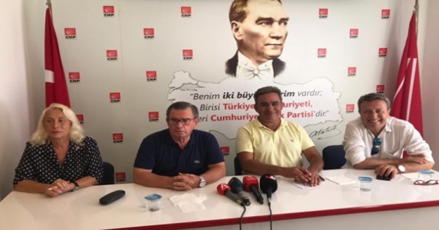 CHP'li Budak Alanya'da partililerle buluştu