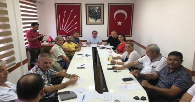 Karadağ: Çocuklarımız silahlarla değil, kalemlerle oynamalı