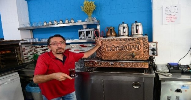 Kibarlığa göre çay fiyatı belirledi