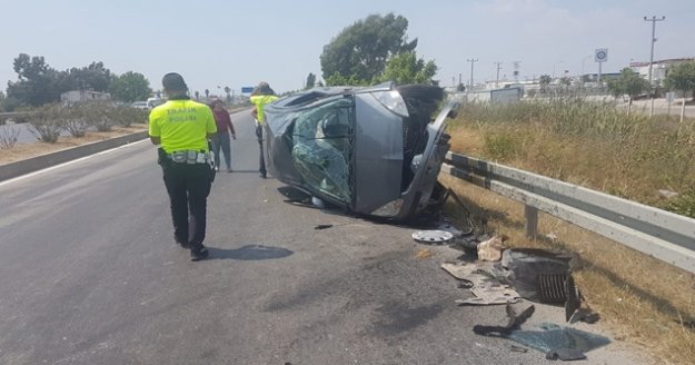Kontrolden çıkan otomobil takla attı: 2 yaralı