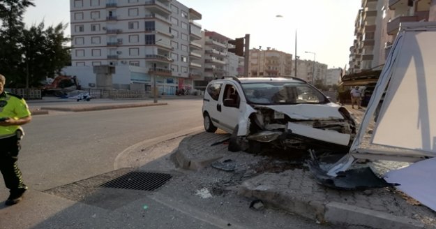 Kumluca'da trafik kazası: 1 yaralı