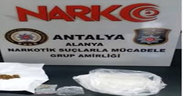 Sırt çantasına gizlediği uyuşturucu ile yakalandı