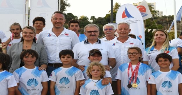 Vali Karaloğlu: “Antalya bir deniz şehridir”