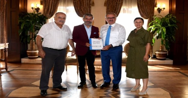 Yerel medyanın sorunları devletin en tepesinde