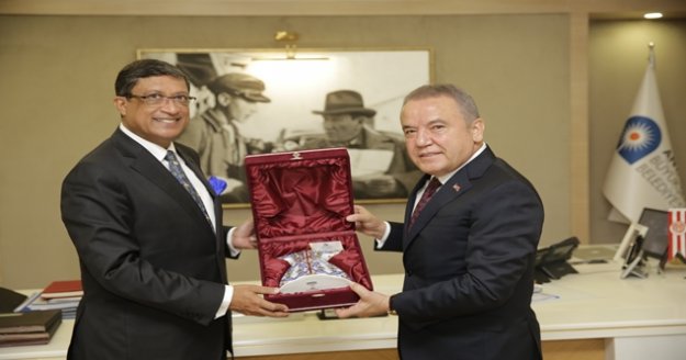 Hint film sektörünü cesaretlendirin!