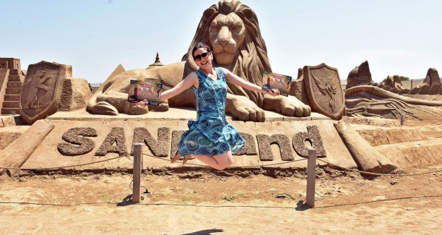 Kum Heykellere ‘Ortadoğulu gezen turist’ dopingi