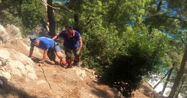 Mahsur kalan Rus turisti AFAD ekibi kurtardı