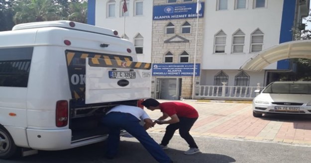 Öğrenci servisleri mercek altında