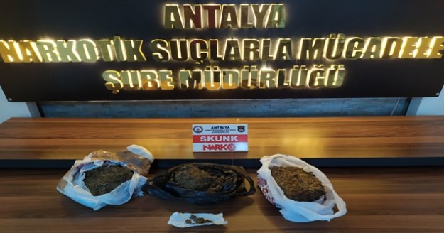 Uyuşturucu ticaretinden tutuklandı