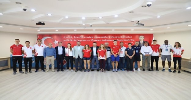 29.Alanya Triathlonu basın toplantısı yapıldı