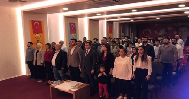 Alanya Ak Gençlik 29 Ekim'i kutladı