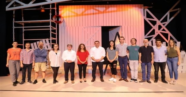 Alanya Belediye Tiyatrosu sezonu açıyor