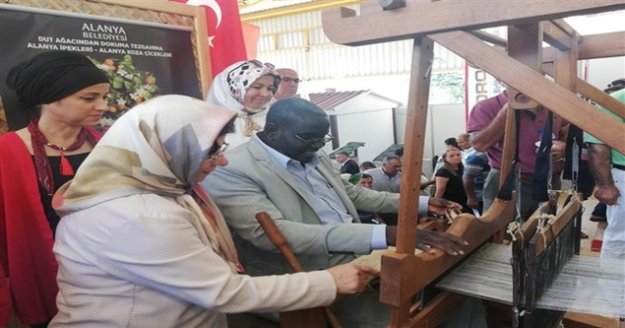 Alanya Belediyesi Anamur Tarım Fuarı'na katıldı