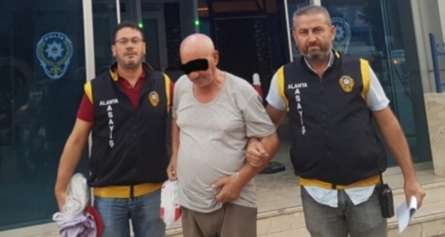 Alanya'da 76'lık dede dolandırıcı çıktı