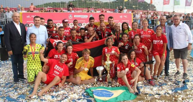 Alanya'da Dünya Kulüplerarası Plaj Futbolu'nda şampiyon Flamengo oldu