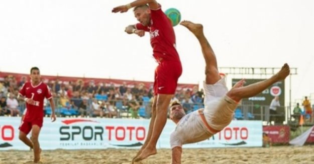 Alanya'da Dünya Kupası coşkusu başladı