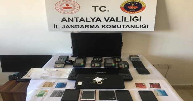 Alanya'da kredi kartı dolandırıcılarına operasyon: 5 gözaltı